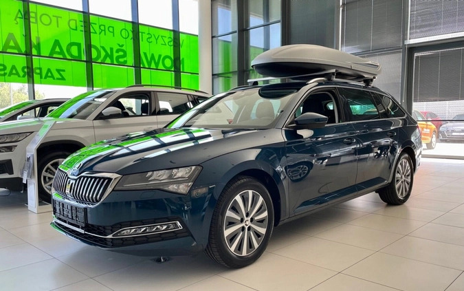 Skoda Superb cena 173490 przebieg: 4, rok produkcji 2024 z Pajęczno małe 79